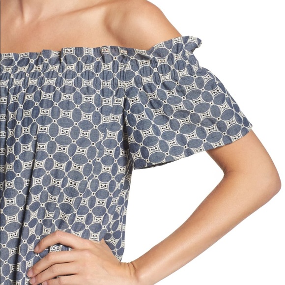 Off the Shoulder Dress - Picture 3 of 5